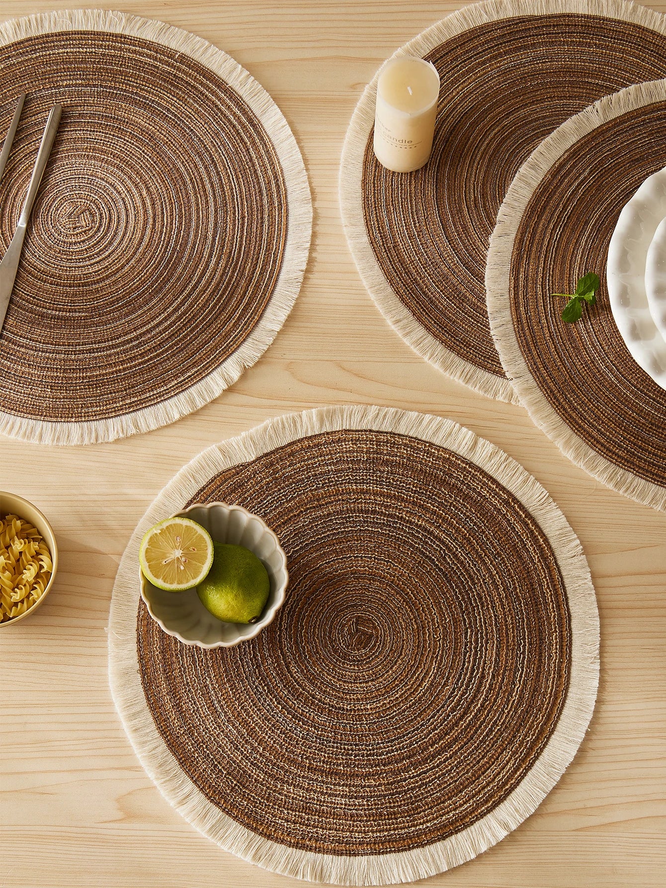 Hot Round Braided Placemats Set of 4 – Washable Heat-Resistant 38cm Table Mats for Kitchen & Dining | Home Echo